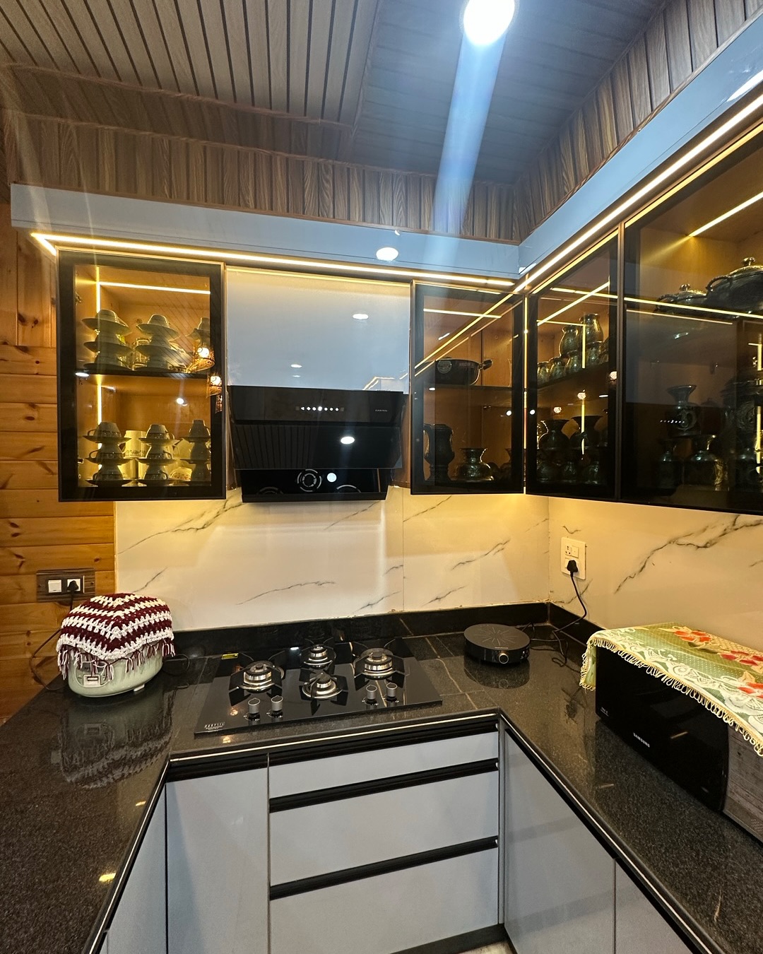 Modern Luxury Modular Kitchen Interior